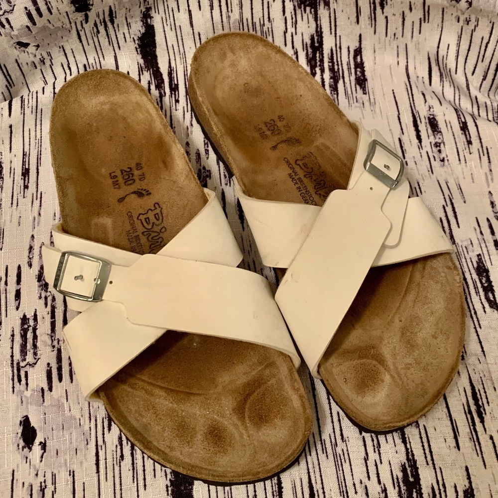 Birkenstock Santosa sandals. Size 40 / US 9 White